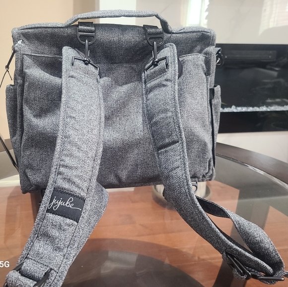 Jujube Classical Convertible Bag - Picture 12 of 13